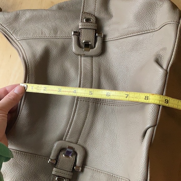 Tignanello Leather Hobo style handbag - Picture 7 of 8